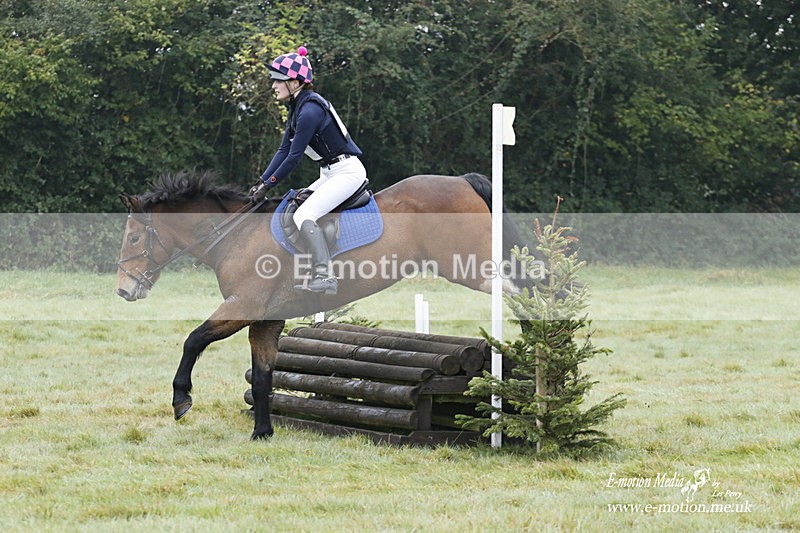 WWHT 171021 0336 - Novice Restricted (0.80m)  17/10/21