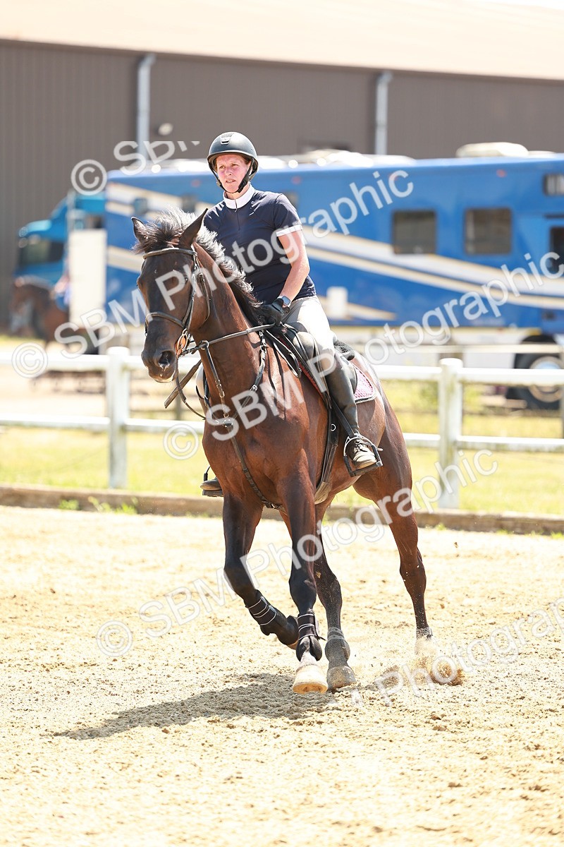 SBM_001546 - Class 4 - Senior Newcomers - 1.10m