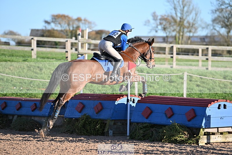 231125A-135401-00779 - 90cm