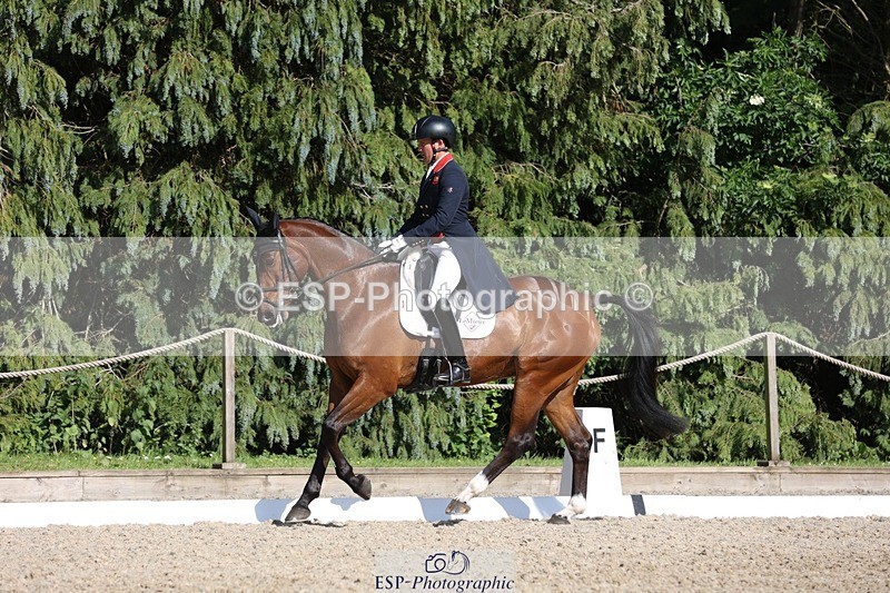 230526-170753-07909 - 175-MONBEG_EQUITY-Tom_McEwen-WEDTrotUp+DR