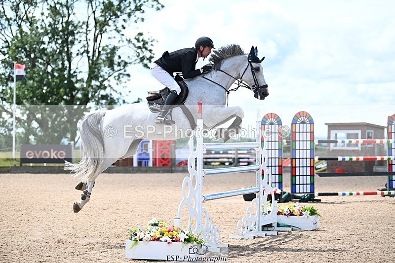 250720-133703-20017 - Cls 8, 3 star Big Tour Start til Break