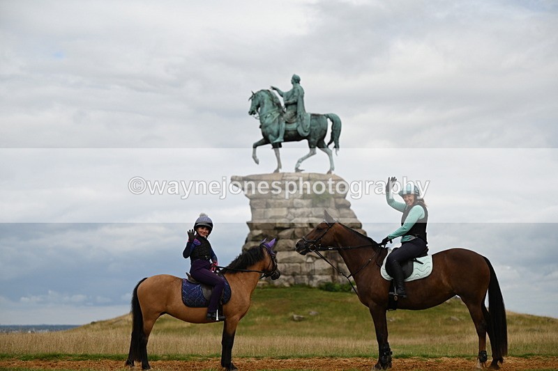 DSC_6152 - Time at Statue 12:17 to 12:44