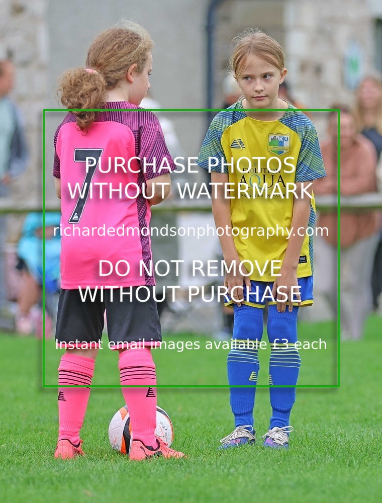 533A2806 - Kendal United Girls U9