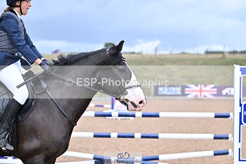 250826-153710-00146 - Clear Round and 60cm