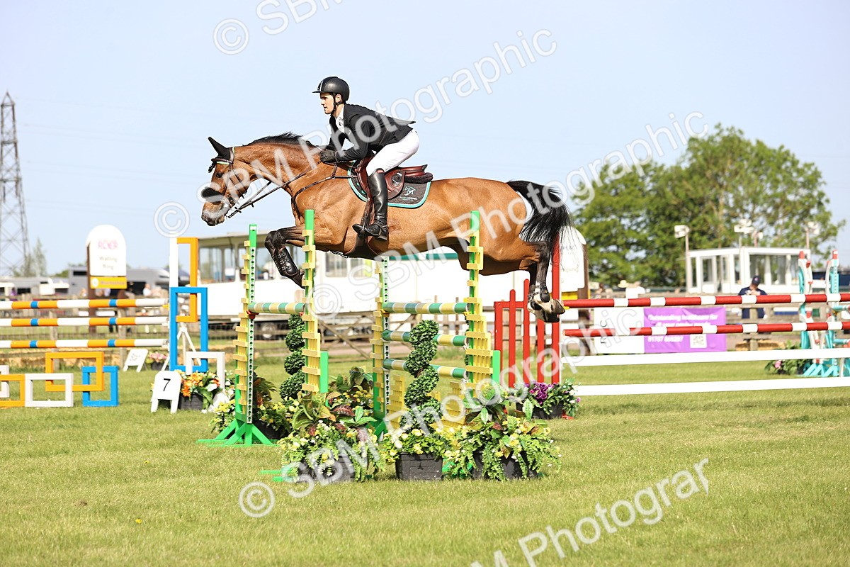 SBM_01351 - Class 200 - Martin Grant Homes Welcome Stakes 1.25m Open