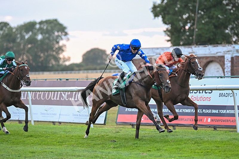 150825-Race 5-Jez Bomb-2979 - Race 5