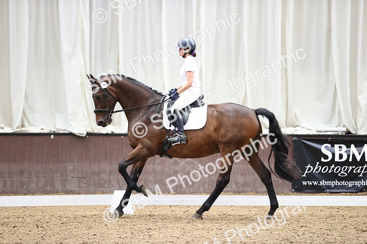 SBM_000893 - Novice 4 Warm Up