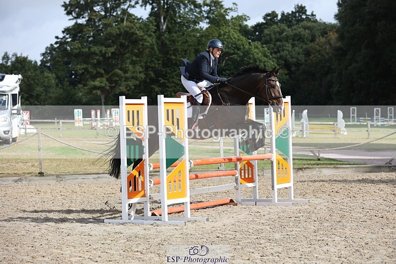 250829A-102828-01130 - Cls 7 British Novice and 90cm