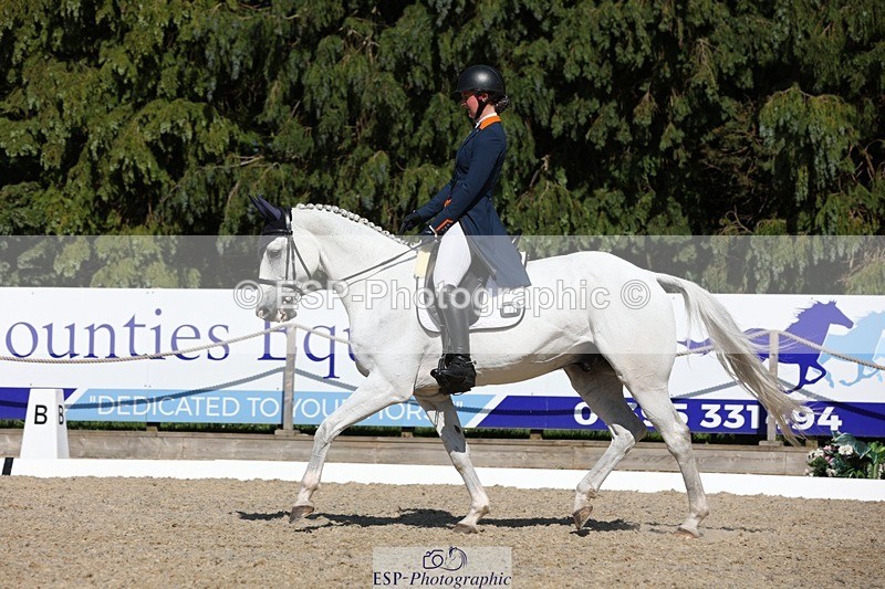 230526-163113-07836 - 172-VELOUMANI_TESS_LY-Aliene_Ruyter-WEDTrotUp+DR