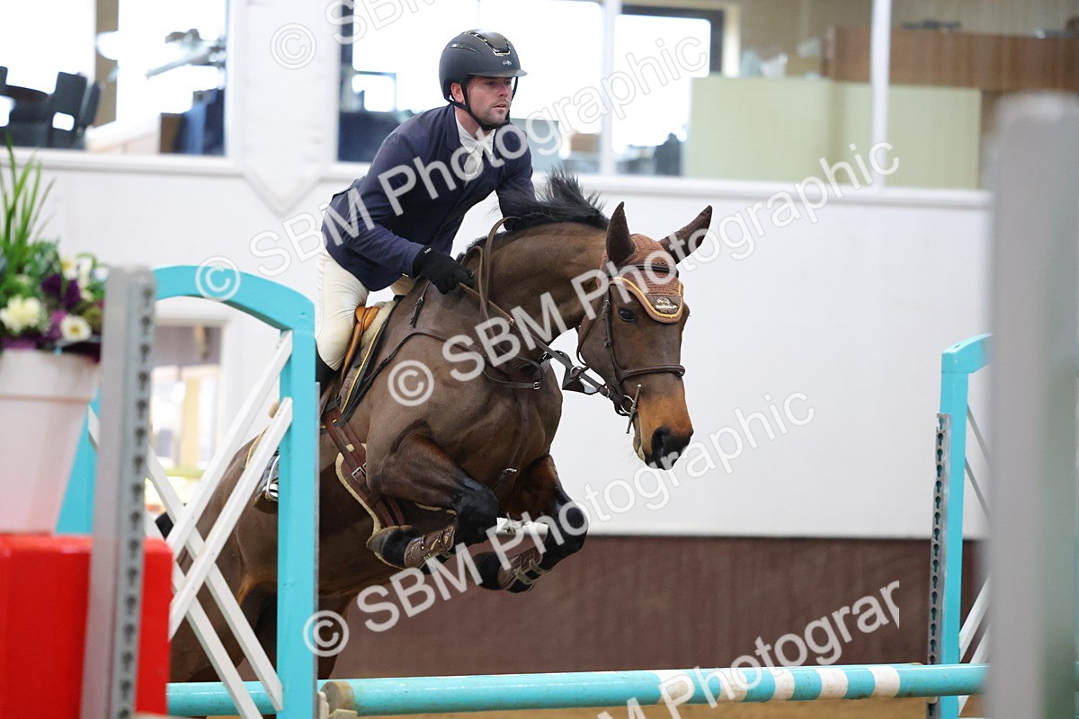 1I0A4821 - Class 9 - Senior Newcomers/ 1.10m Open