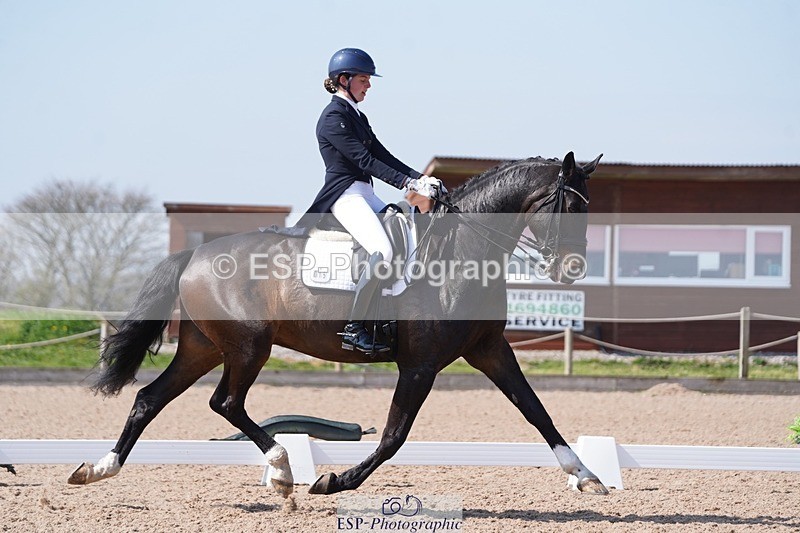 250404-130034-06049 - 015-Daisy.Hills-Midtgaards.Gijon