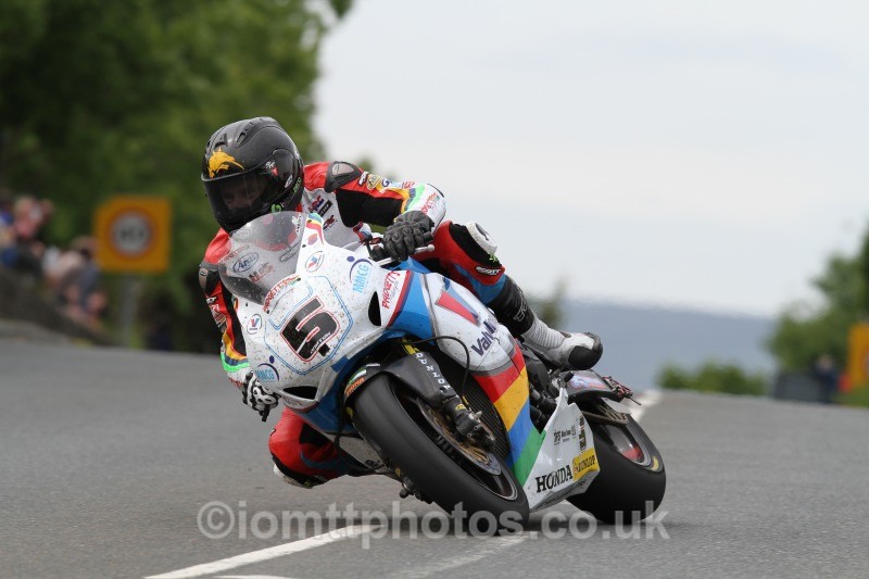 Bruce Anstey Honda / Valvoline Racing by Padgetts Motoc - Pokerstars Senior TT