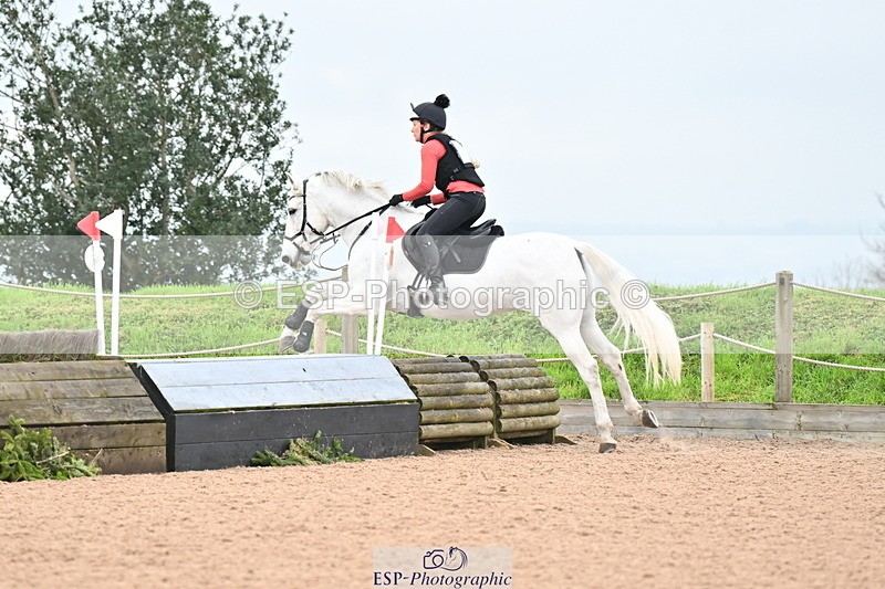 241110A-115532-00724 - 80cm 11.30 to End