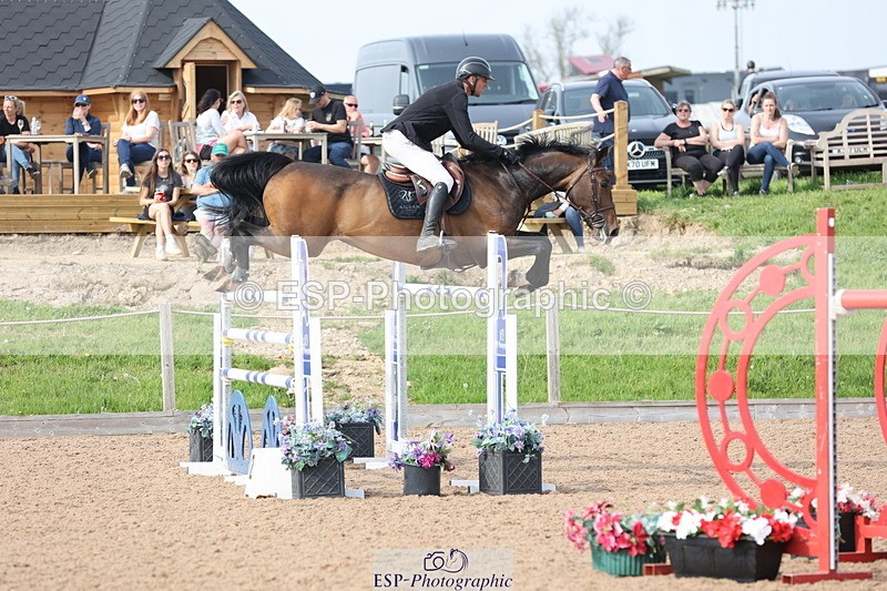 240511A-165247-15078 - Cls 38 National 1.40m Open