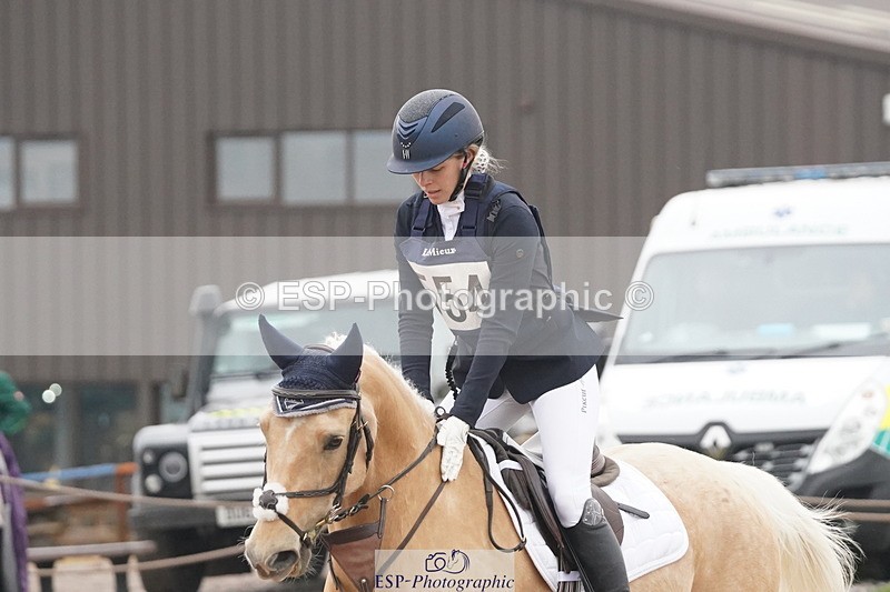 250419-095716-07869 - 554-Lauren.Reason-MERLYNS.CUSTARD.CREAM