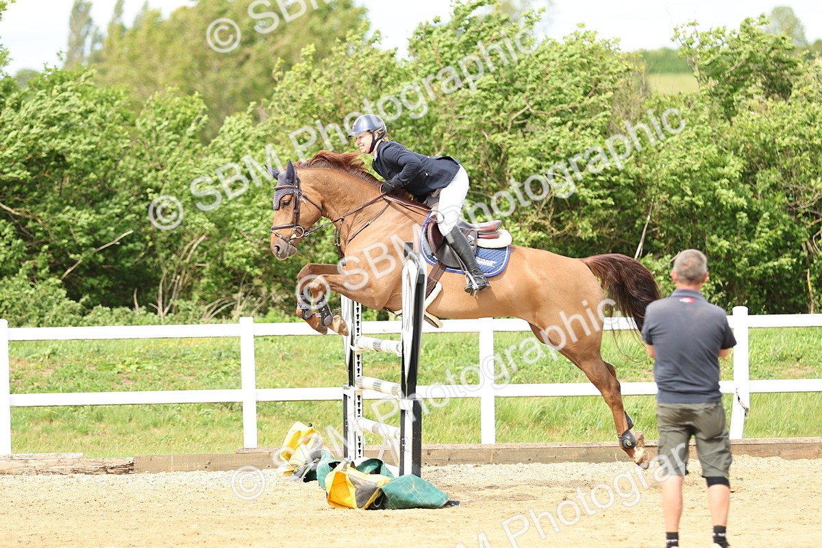 SBM_001381 - Class 5 - Senior Foxhunter - 1.20m