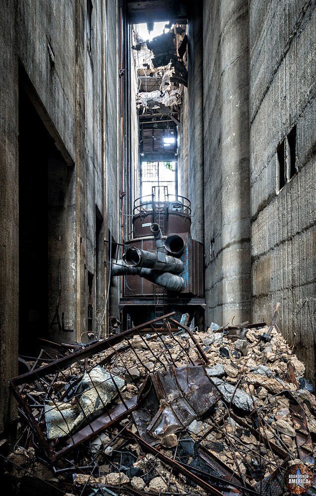Northern Central Grain Elevator, Baltimore | Claustrophobic Robot - Northern Central Grain Elevator