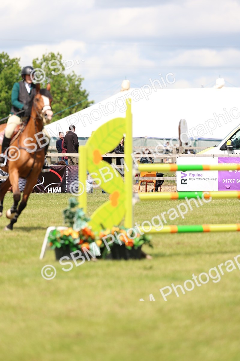 SBM_13828 - Class 206 - Senior Newcomers - 1.10m Open