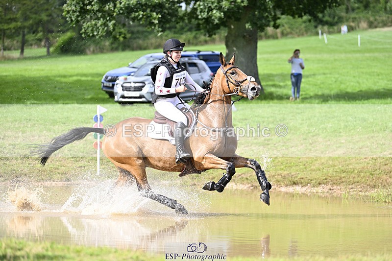 240804-171042-18855 - 703-Holly_Morris-ROYALE_LOUIS