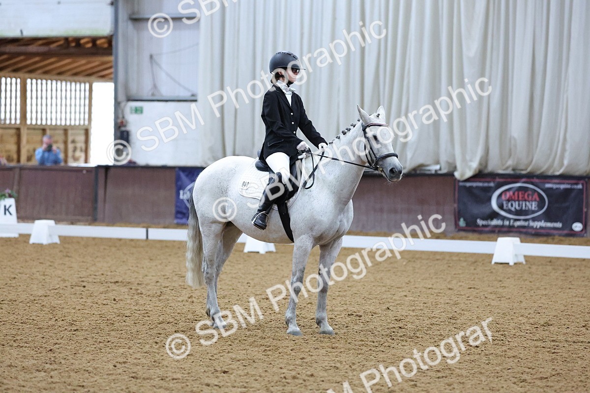 SBM_000114 - Class 2 - Intro 3 Championship - 8.51-9.47