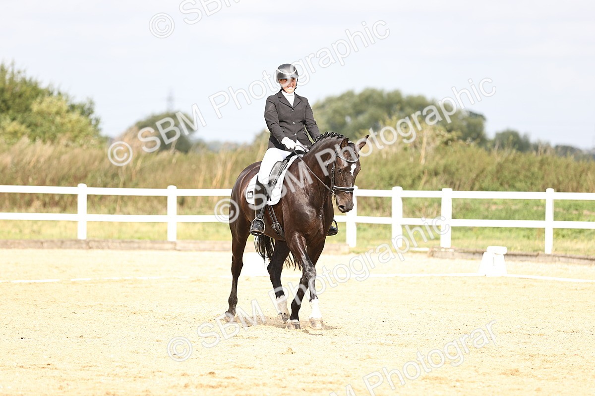 SBM_016120 - Class 14 - Novice 23 - 10.29-11.32