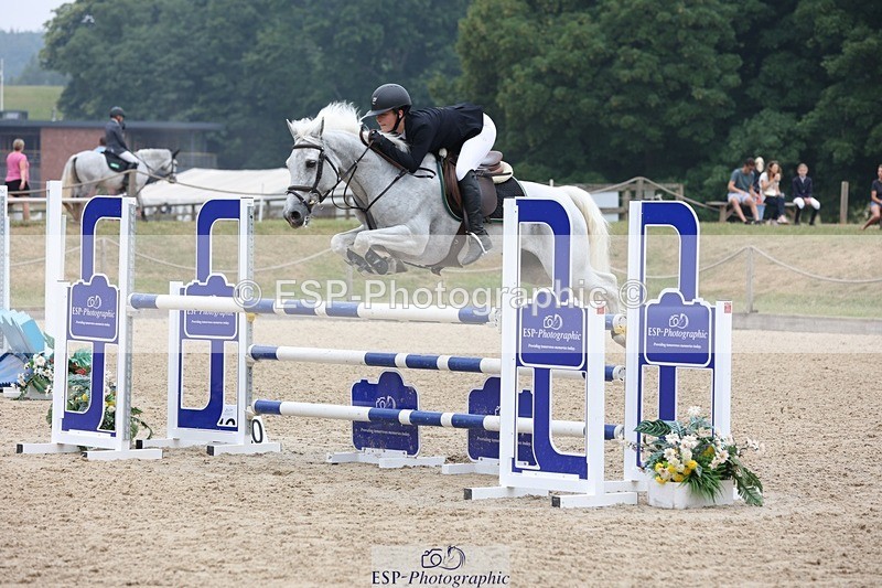 230618-100648-09942 - Cls 19 Pony Intro 1m