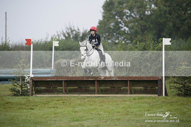 WWHT 171021 0222 - Novice Restricted (0.80m)  17/10/21