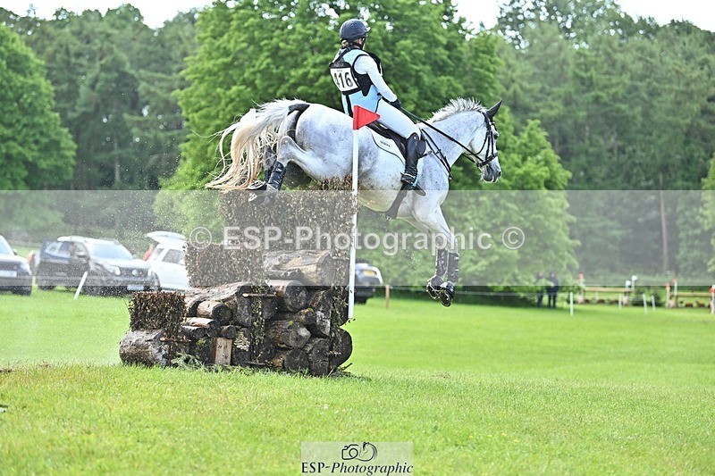 240526-111105-20417 - 416-CRISTAL_FONTAINE-Kitty_King