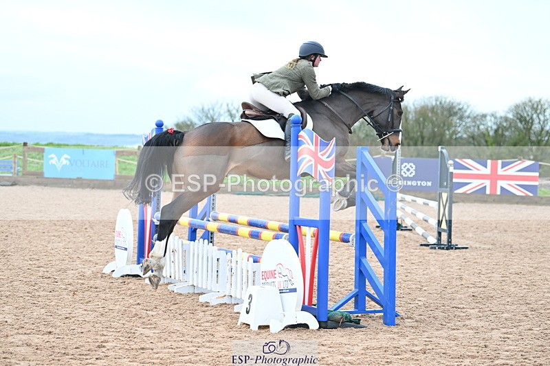 231203A-105915-00694 - Cls 16+17 Club and Schools 80cm