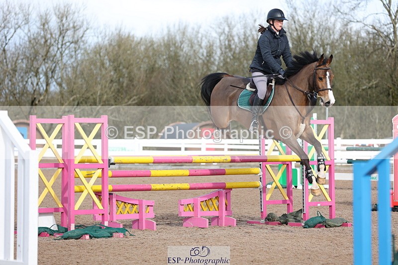 240223A-112504-00838 - Cls 4 Snr 1.05m Open