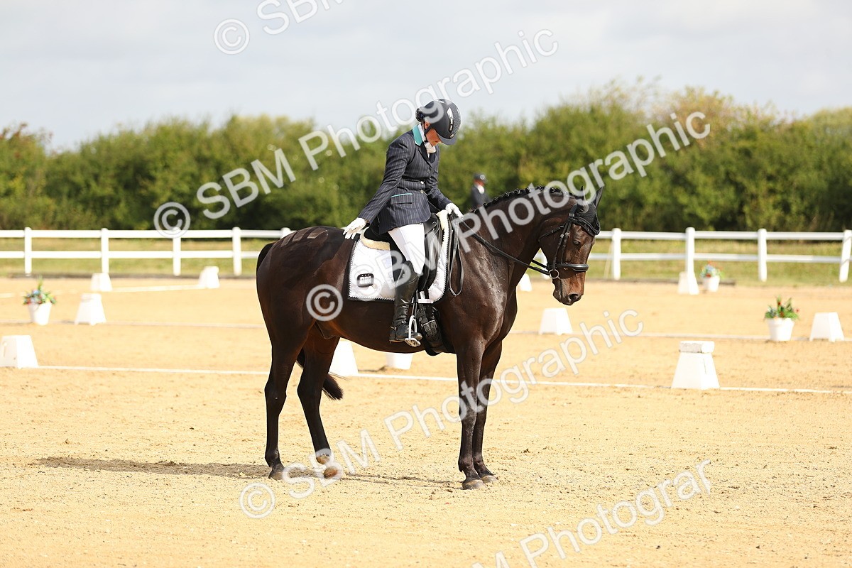 SBM_015543 - Class 13 - Novice 23 - 9.54-11.04