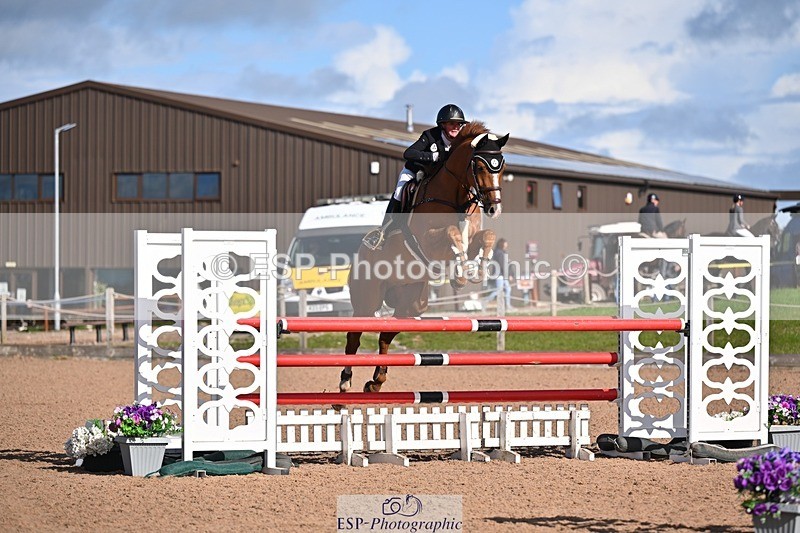 250912-100833-03843 - Cls 15 Snr Foxhunter