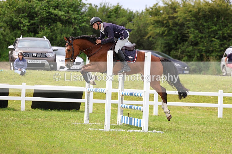3E7A7690 - Class 13: Senior British Novice/90cm open