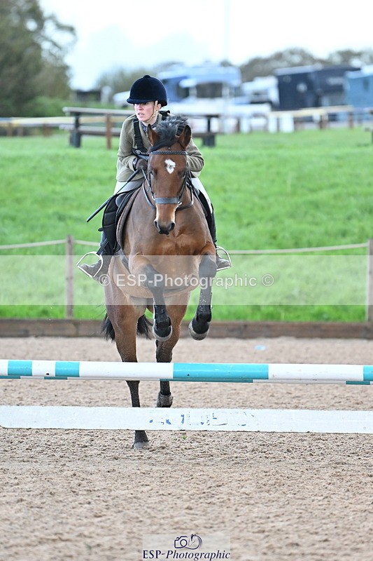 231029A-101102-02637 - 70cm Club and Schools