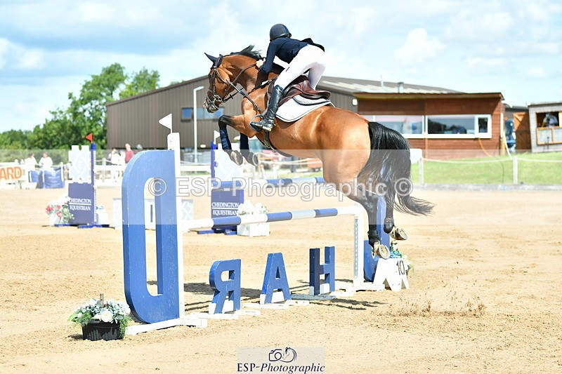 230720A-110903-02082 - Cls 5, 2 Star Medium 1.35m