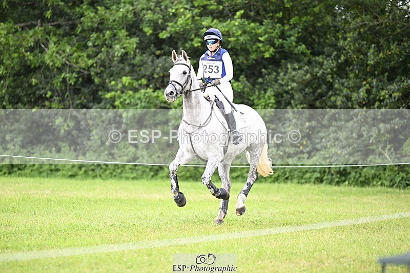 250524A-154650-14072 - C-253-Kirsty.Chabert-GLOBAL.EMPRESS