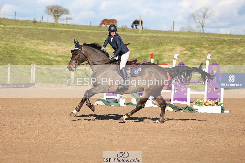 240419A-174609-09985 - Cls 10, 2 Star Big Tour 145cm  Break to End