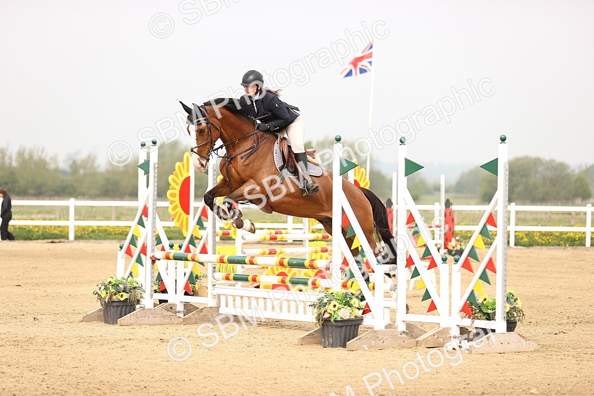  - Class 15 - Senior British novice - 90cm