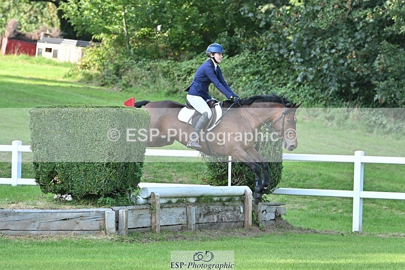 230909-171938-07533 - Cls 14 Snr 1m Derby