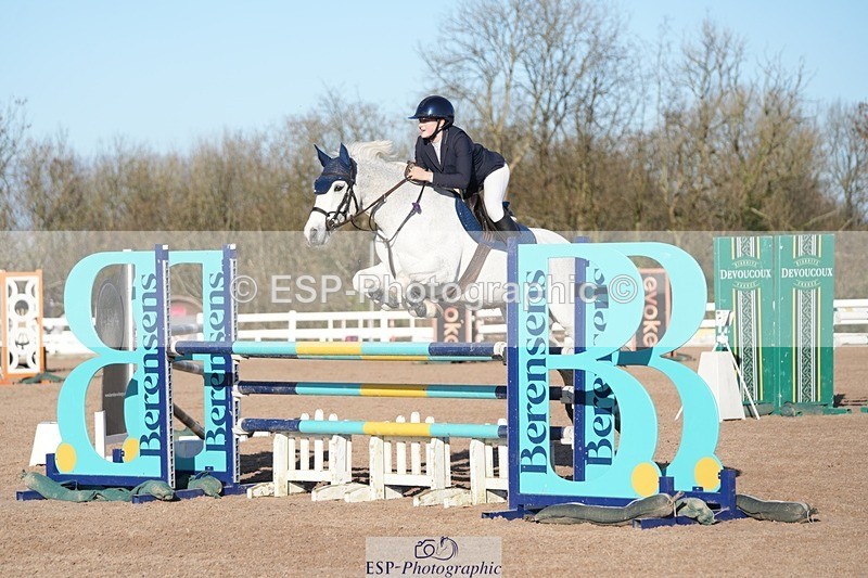 251130-122426-01170 - Cls 9 Pony Fox & 1.10m Open