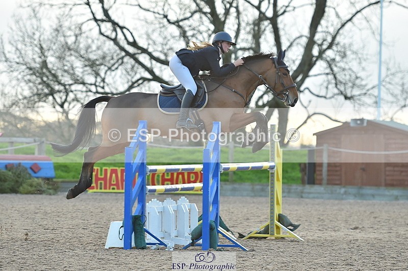 231119A-153656-06389 - Sun Cls 11-13 Children on Horses 90cm, 1m & 1.10m