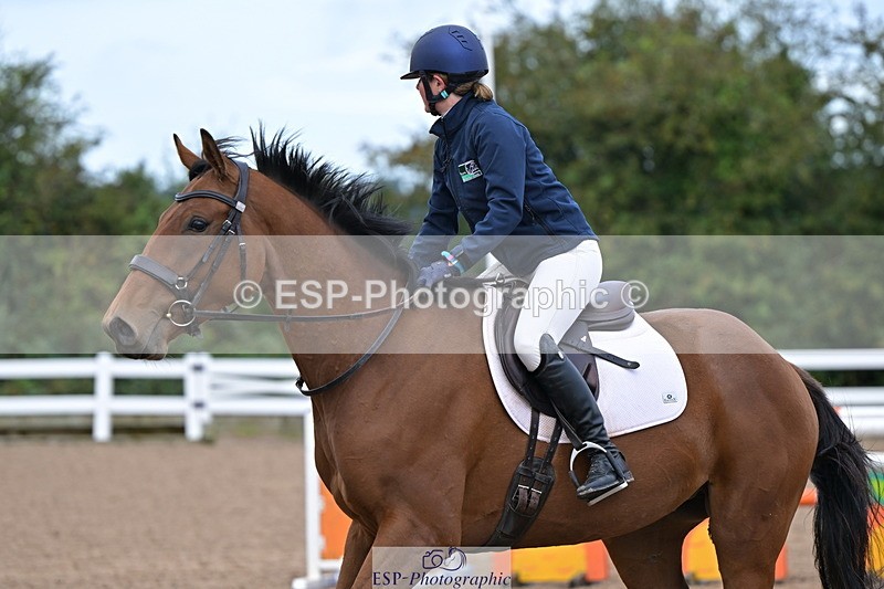 240925A-101811-00037 - Clear Round