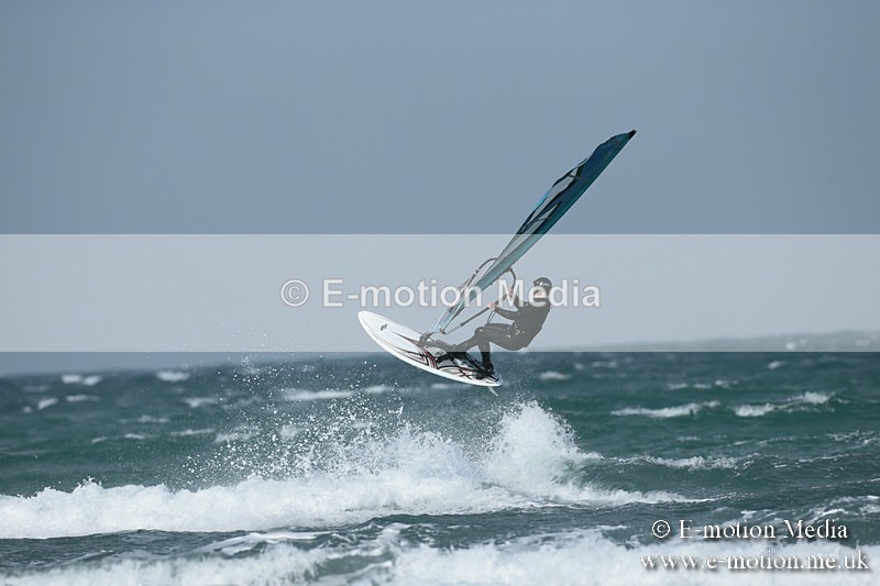 WS 020413-122 - Windsurfing