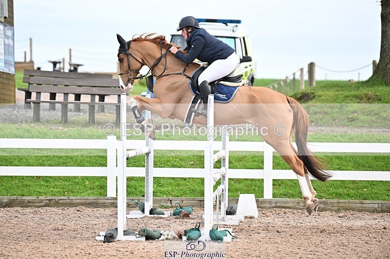 241206-125938-00877 - Cls 5 Newcomers and 1.10m Open