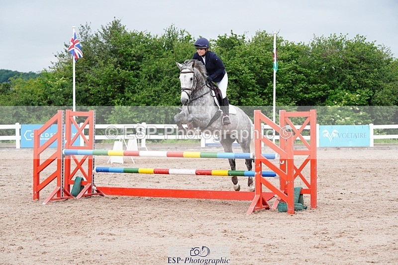 250524-121404-06553 - Cls 21 A&B Snr Disco & 1.00m Open