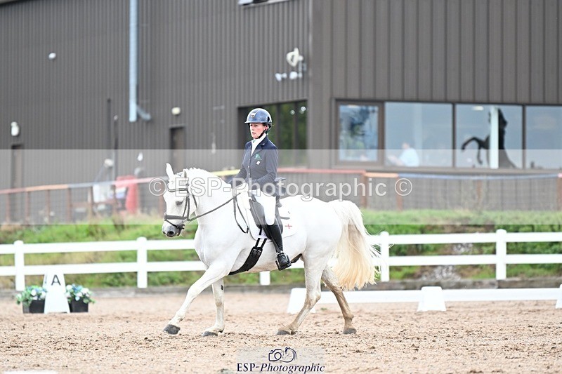 250907-124256-08418 - 067-Laura.PercyConobola.Cascade