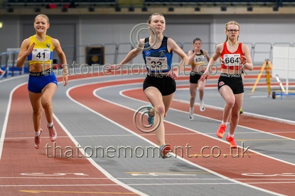 AgeInd25SAT-911644 - Track Female Set Two