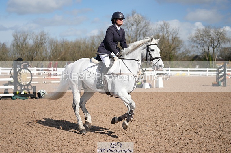 250329-103222-03660 - Cls 20 British Novice and 90cm