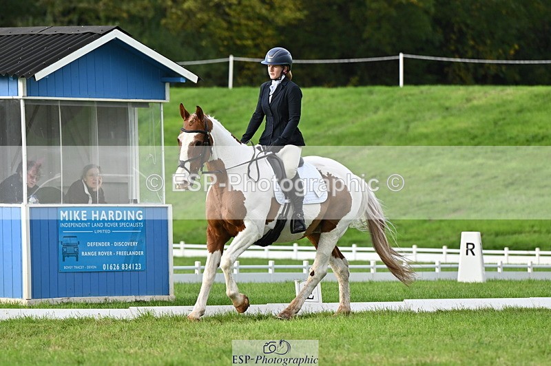 251024A-102227-08037 - F-454-Natalie.Stephens