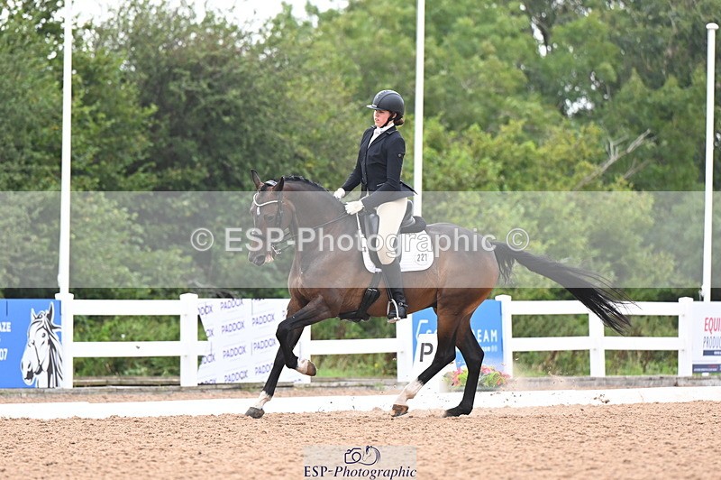 240815A-101109-00028 - 227-Stephanie.Rapley-Jay-Jay